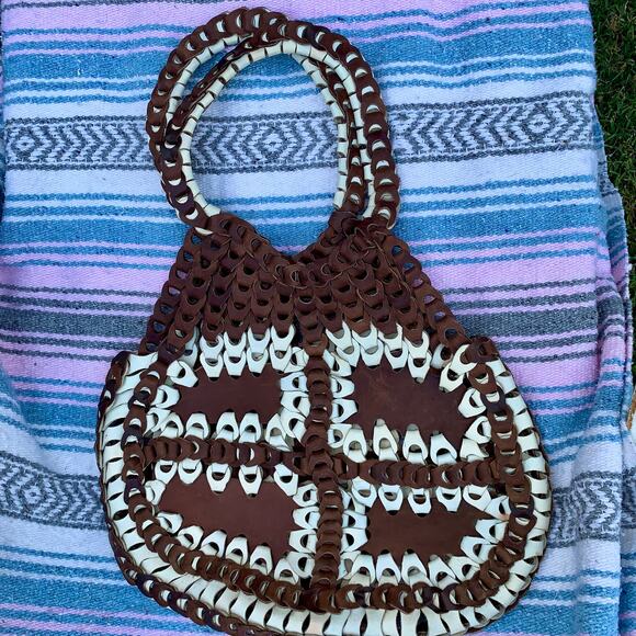 VINTAGE 70's HUGE LEATHER LINKS BAG IN AMAZING CONDITION - Picture 2 of 4